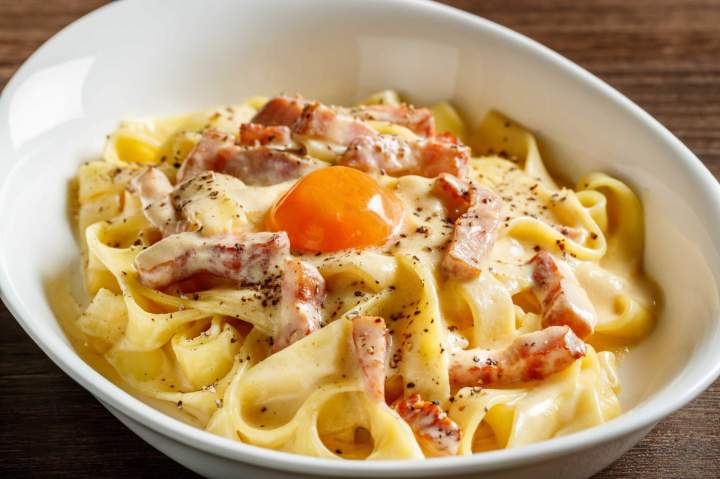 Pâtes carbonara Serres-Castet
